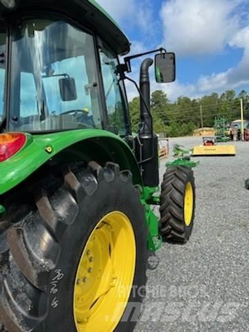 John Deere 5090M Трактори
