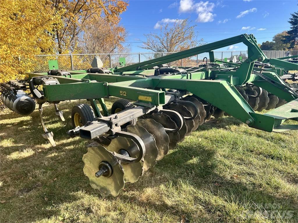 John Deere 512 Інші землеоброблювальні машини і додаткове обладнання