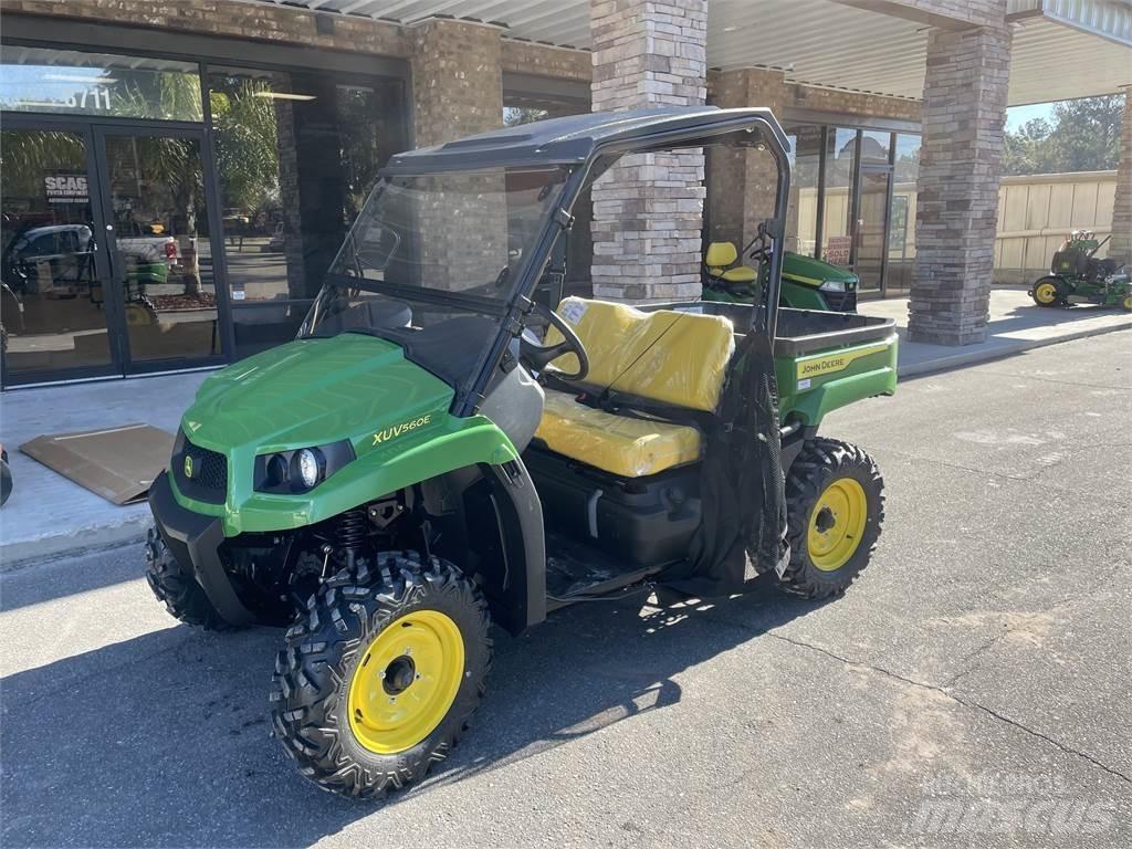 John Deere 560E Підсобні машини
