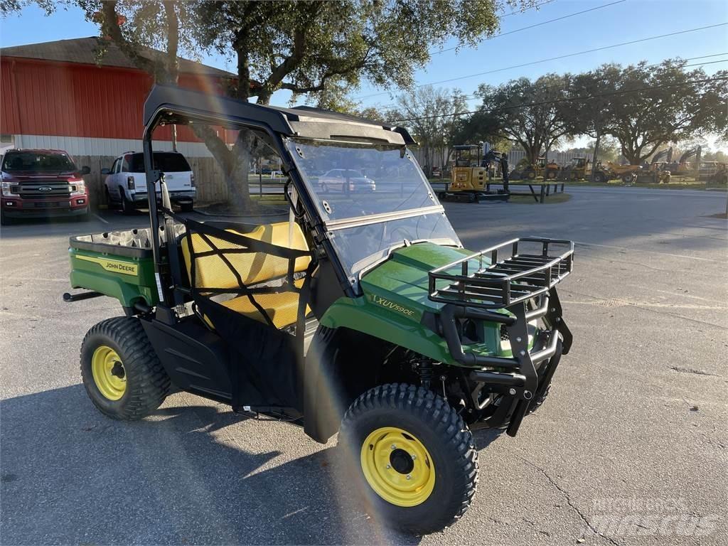 John Deere 590E Підсобні машини
