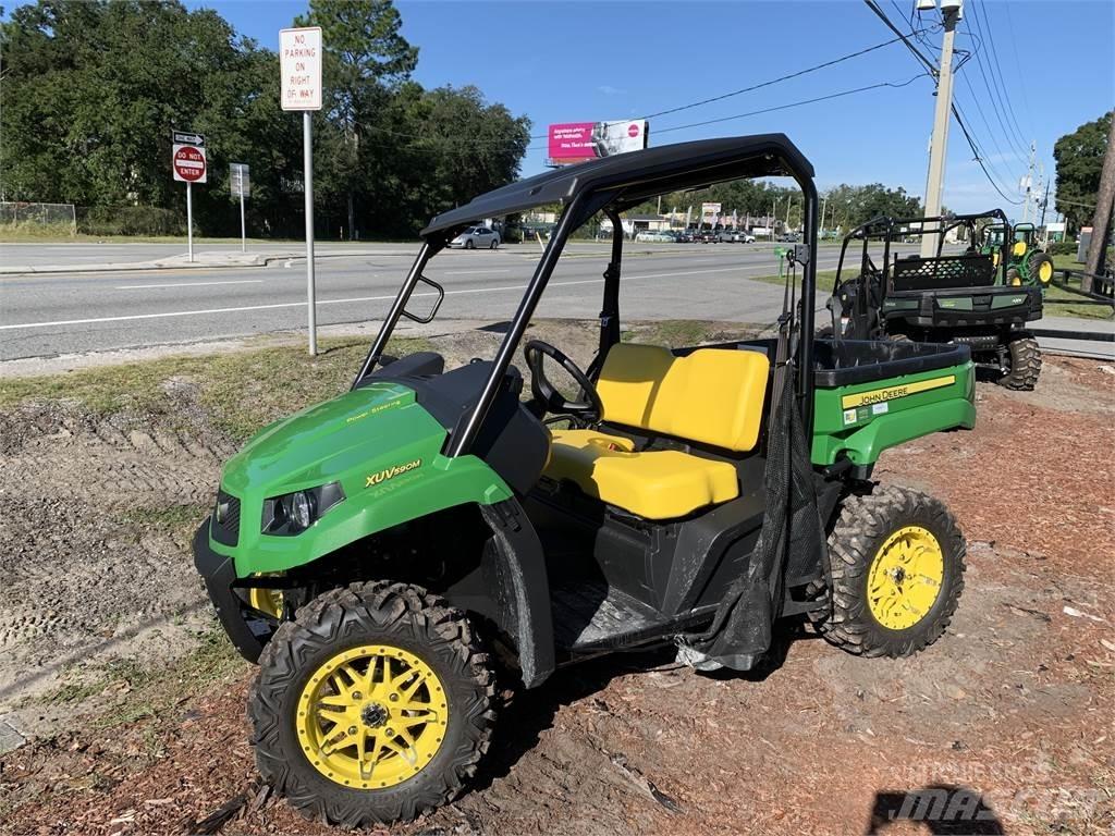 John Deere 590M Підсобні машини