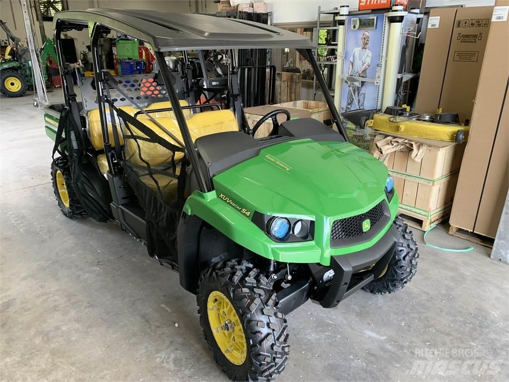 John Deere 590M Підсобні машини