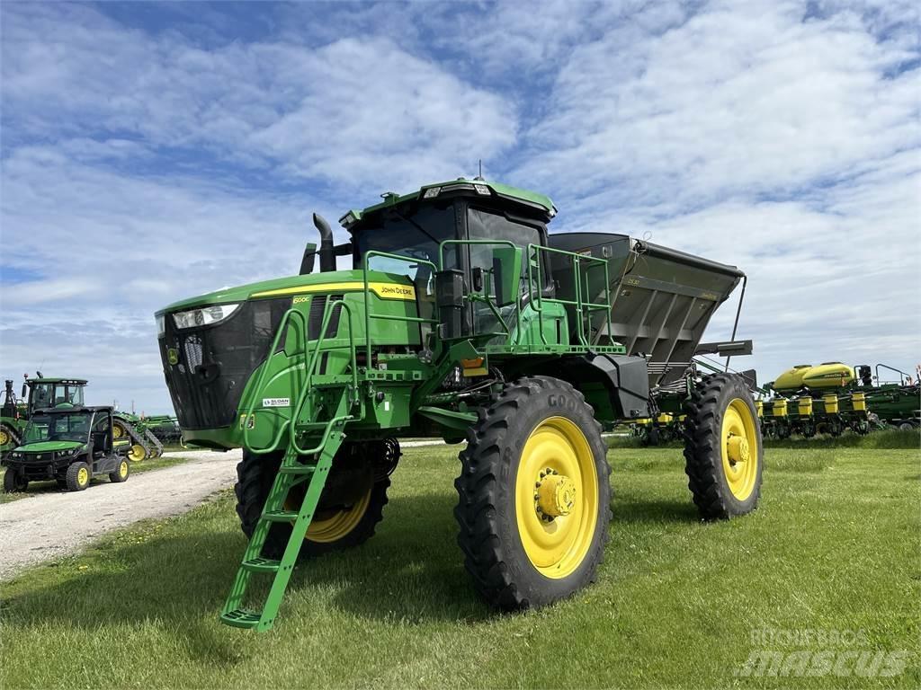 John Deere 600R Причіпні обприскувачі