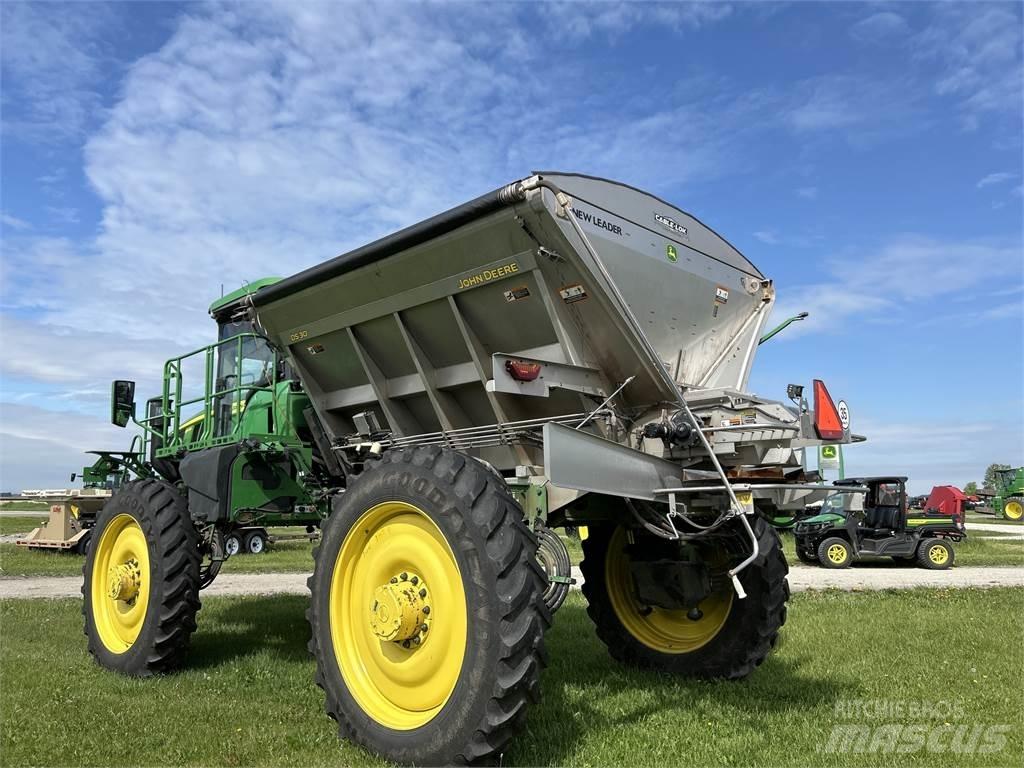 John Deere 600R Причіпні обприскувачі
