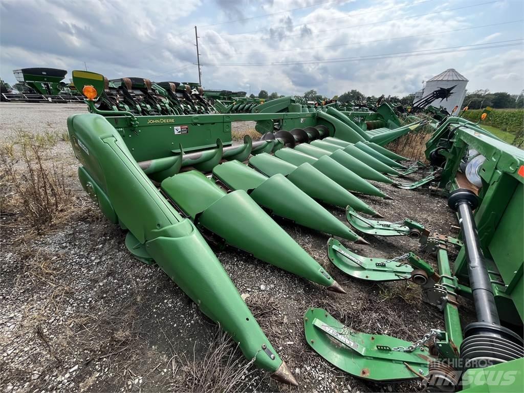 John Deere 608C Додаткове обладнання для збиральних комбайнів