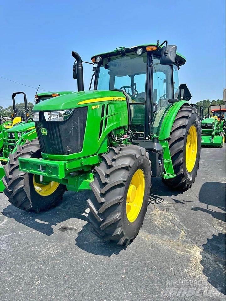 John Deere 6105E Трактори