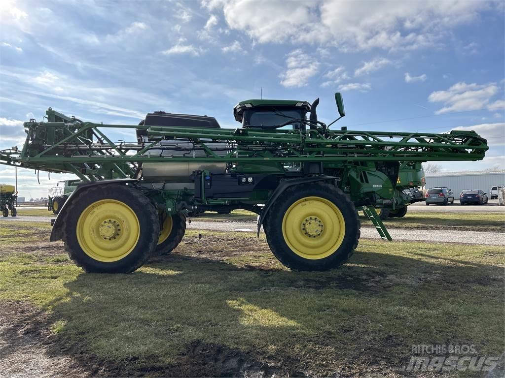 John Deere 612R Причіпні обприскувачі