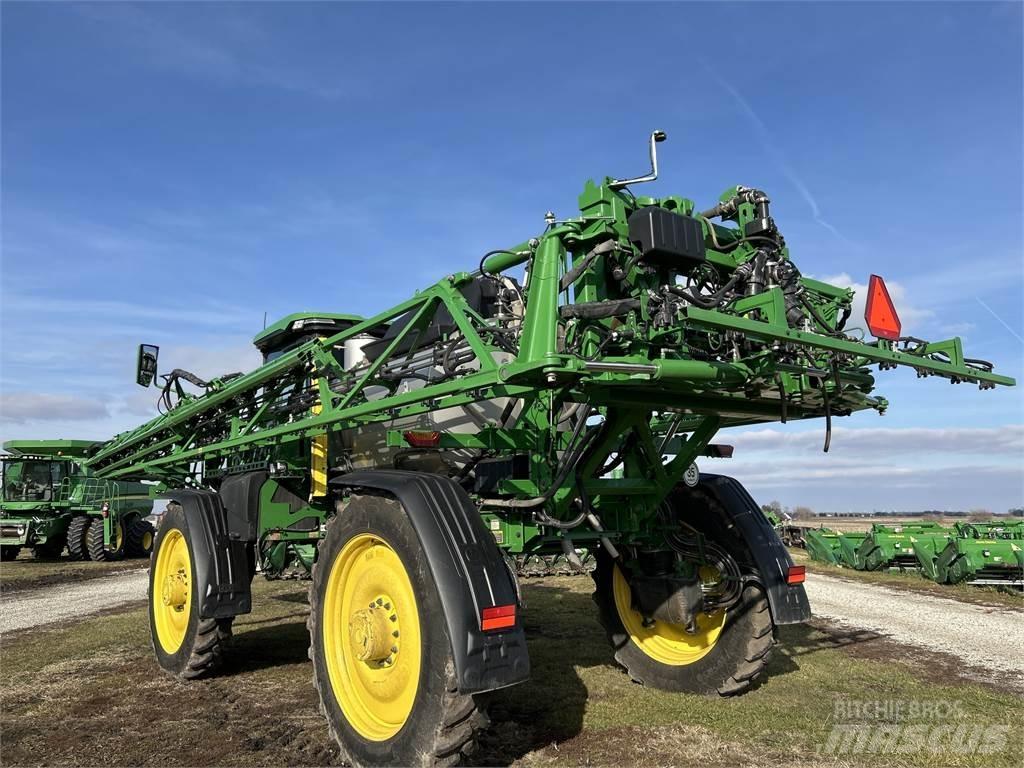 John Deere 612R Причіпні обприскувачі