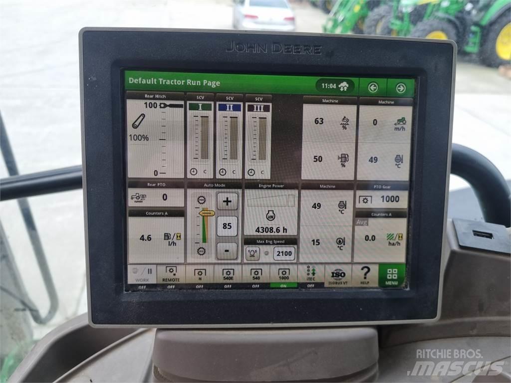 John Deere 6215R Трактори