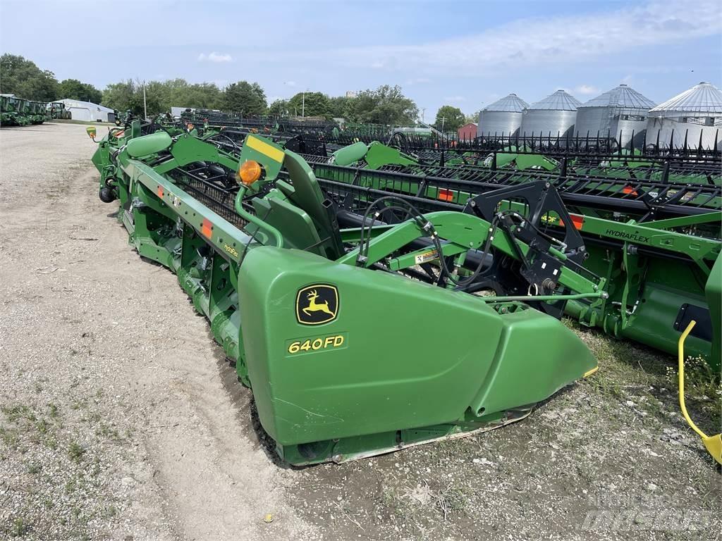John Deere 640FD Додаткове обладнання для збиральних комбайнів