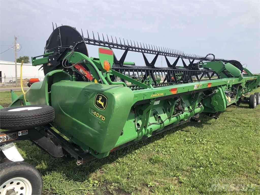 John Deere 640FD Додаткове обладнання для збиральних комбайнів