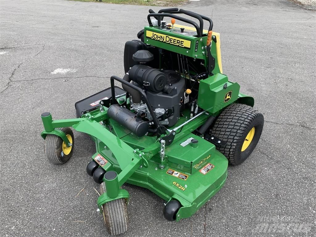 John Deere 652R Самохідні газонокосарки