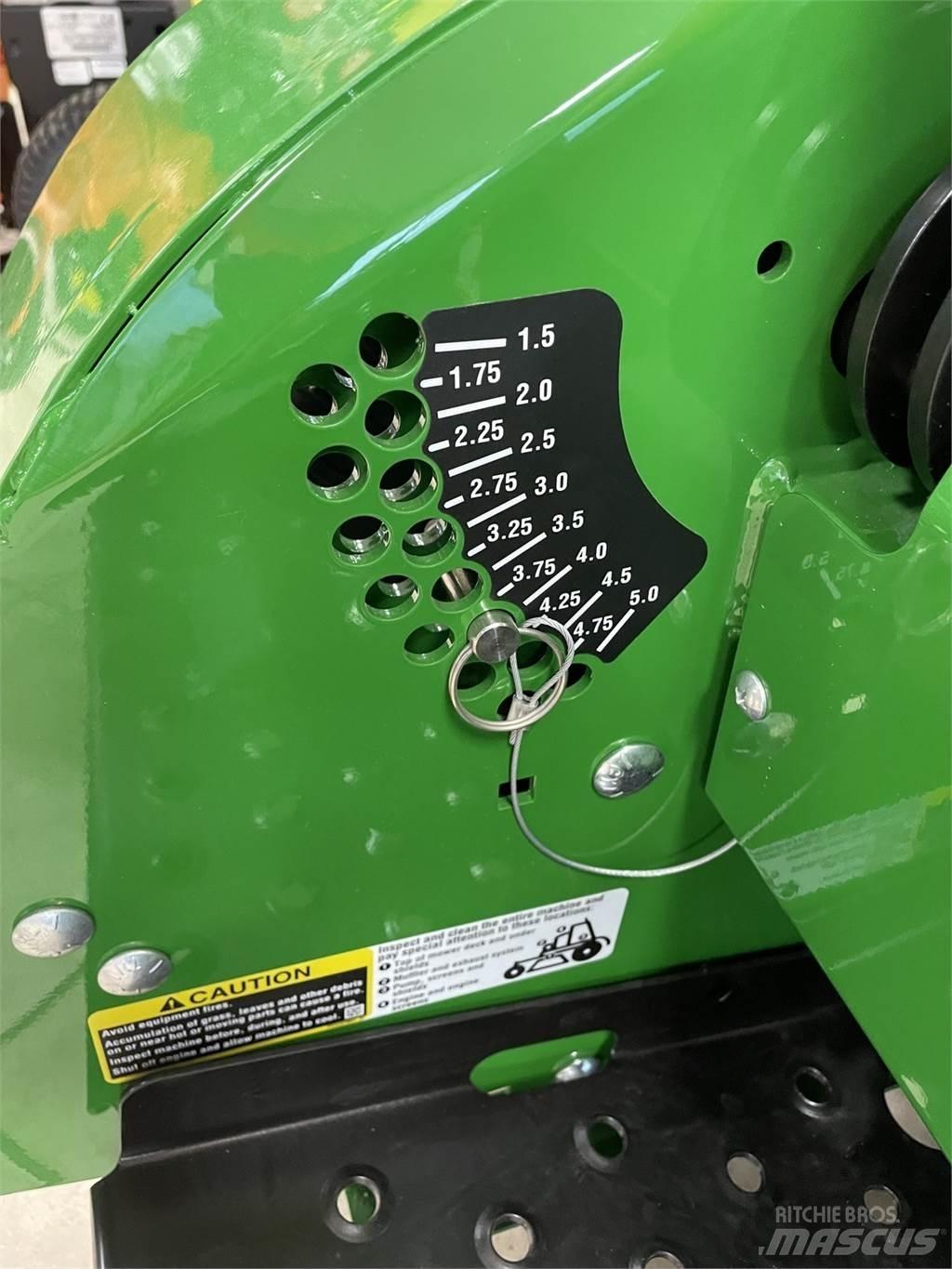 John Deere 661R Самохідні газонокосарки