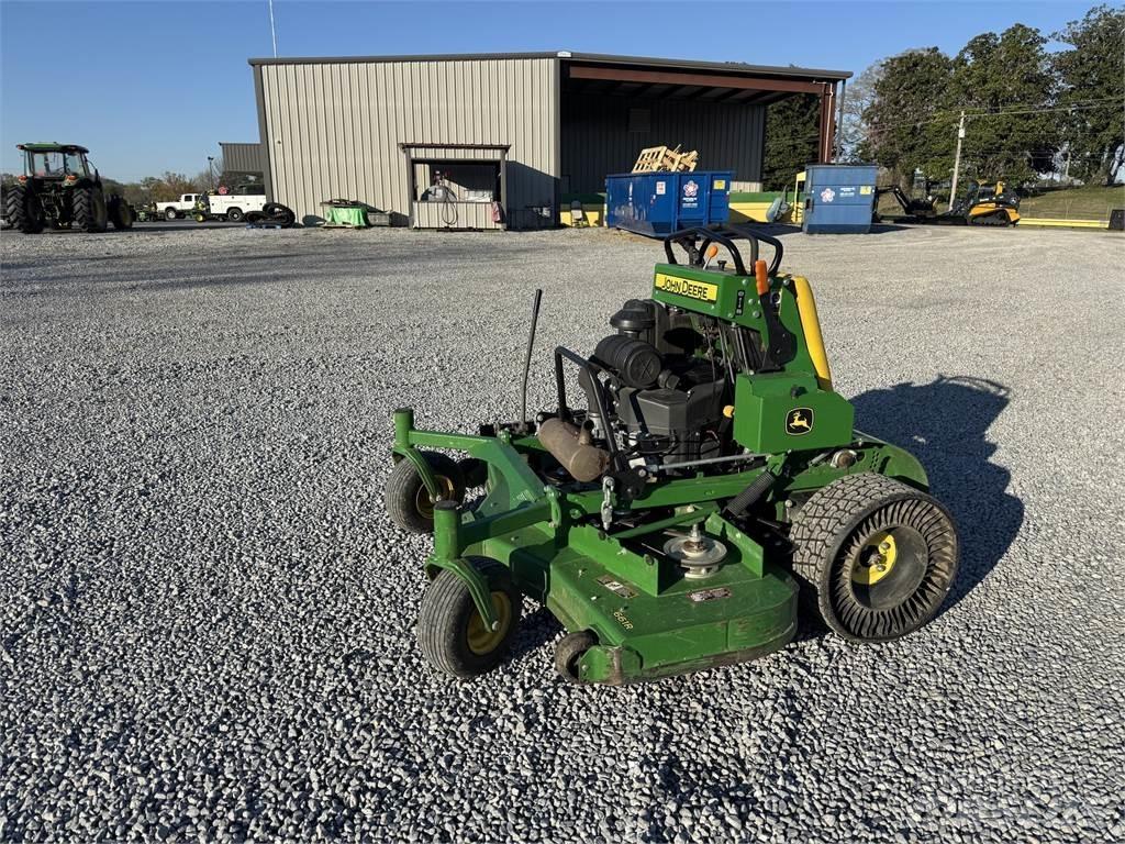 John Deere 661R Самохідні газонокосарки