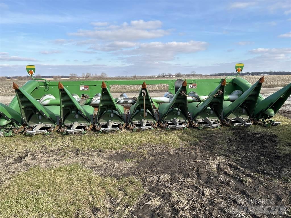 John Deere 708C Додаткове обладнання для збиральних комбайнів