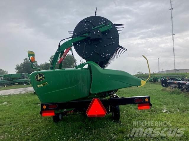 John Deere 712C Додаткове обладнання для збиральних комбайнів