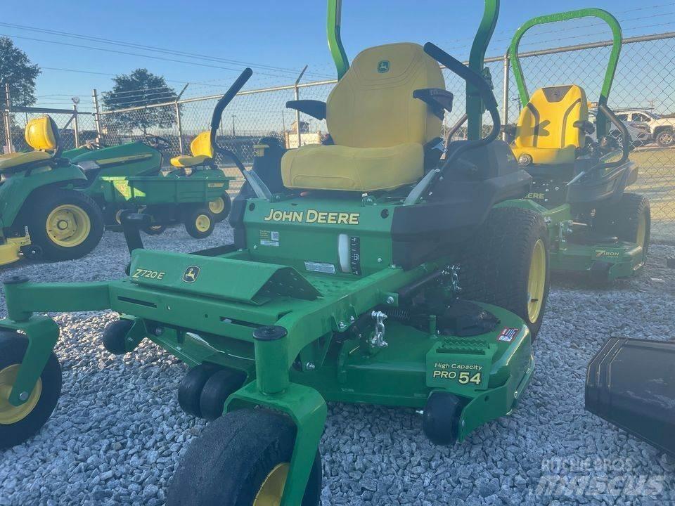 John Deere 720E Zero turn косарки