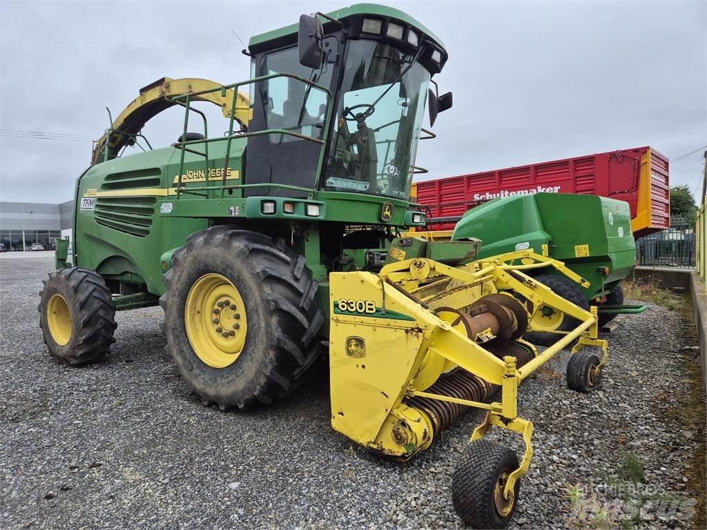 John Deere 7300 Фуражні комбайни