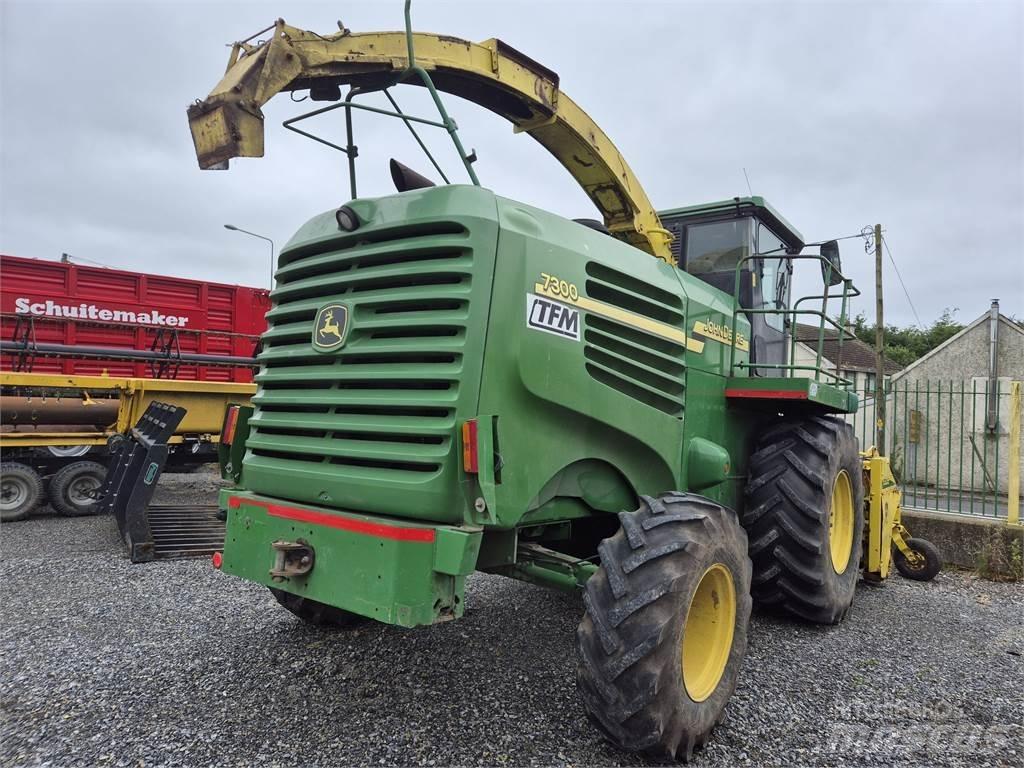 John Deere 7300 Фуражні комбайни