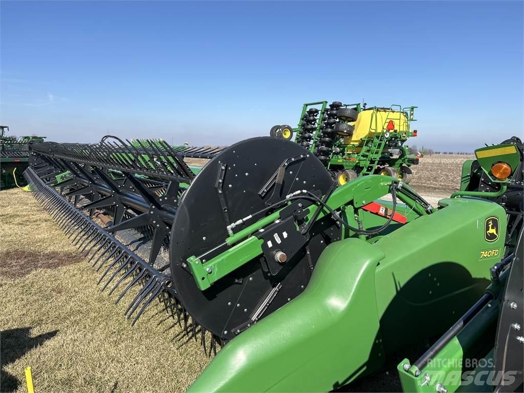 John Deere 740FD Додаткове обладнання для збиральних комбайнів