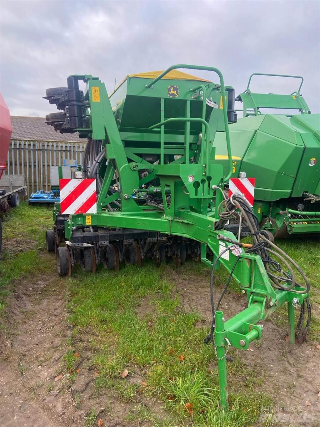 John Deere 750A Сівалки