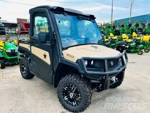 John Deere 835M Підсобні машини