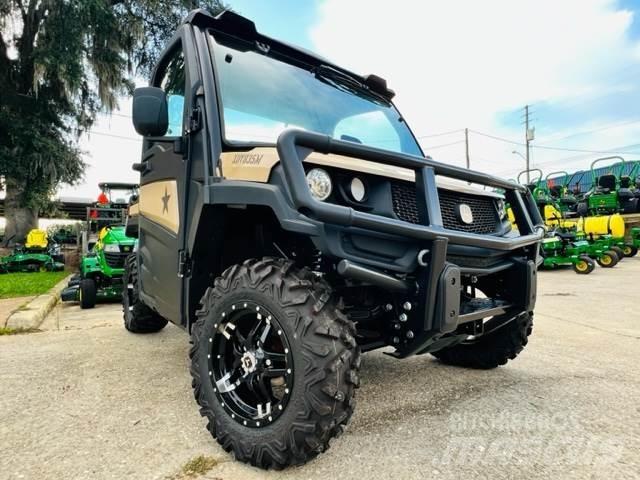 John Deere 835M Підсобні машини
