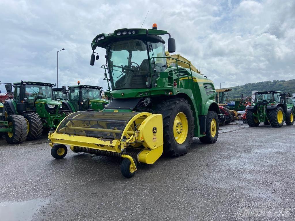 John Deere 8400i Фуражні комбайни