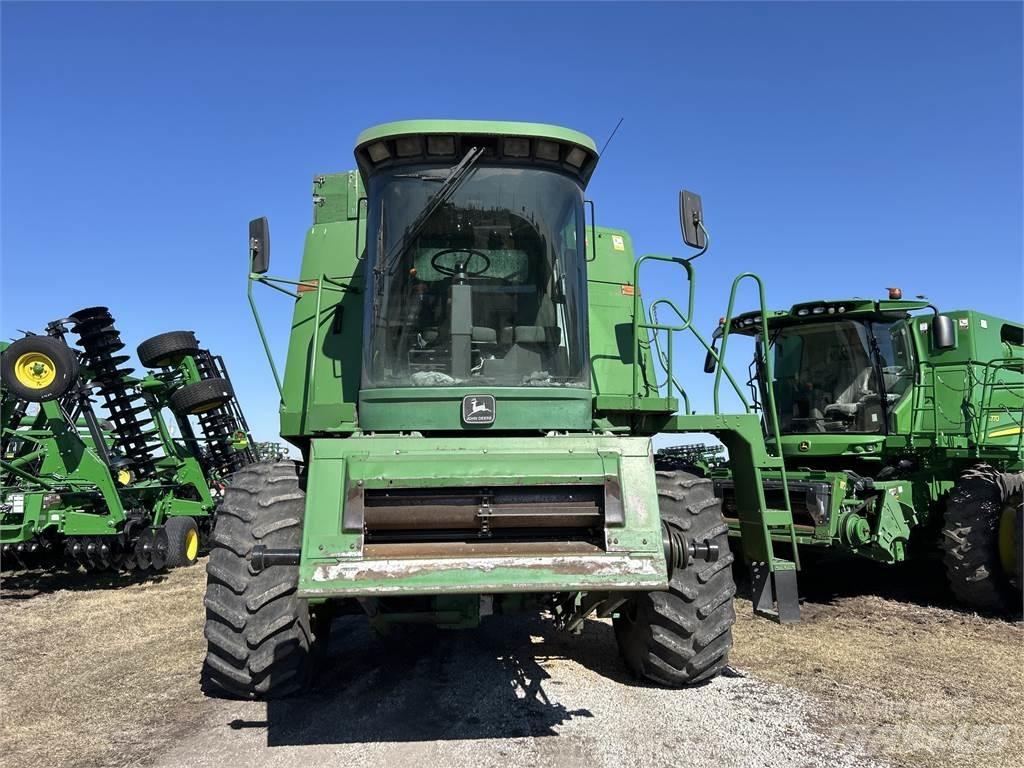 John Deere 9400 Зернозбиральні комбайни