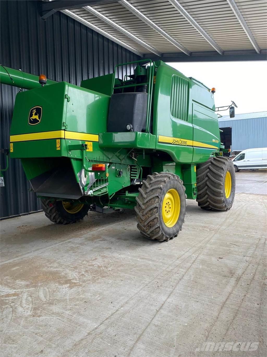 John Deere C670 Зернозбиральні комбайни