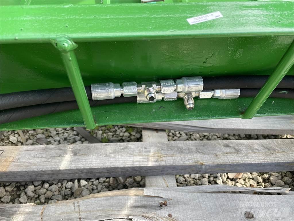 John Deere CR61G Інше додаткове обладнання для тракторів