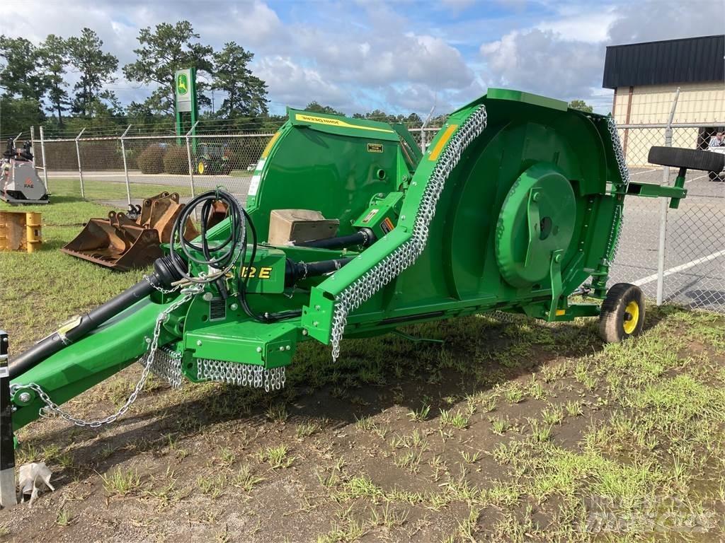John Deere FC12E Роздрібнювачі, різаки і розпаковувачі тюків