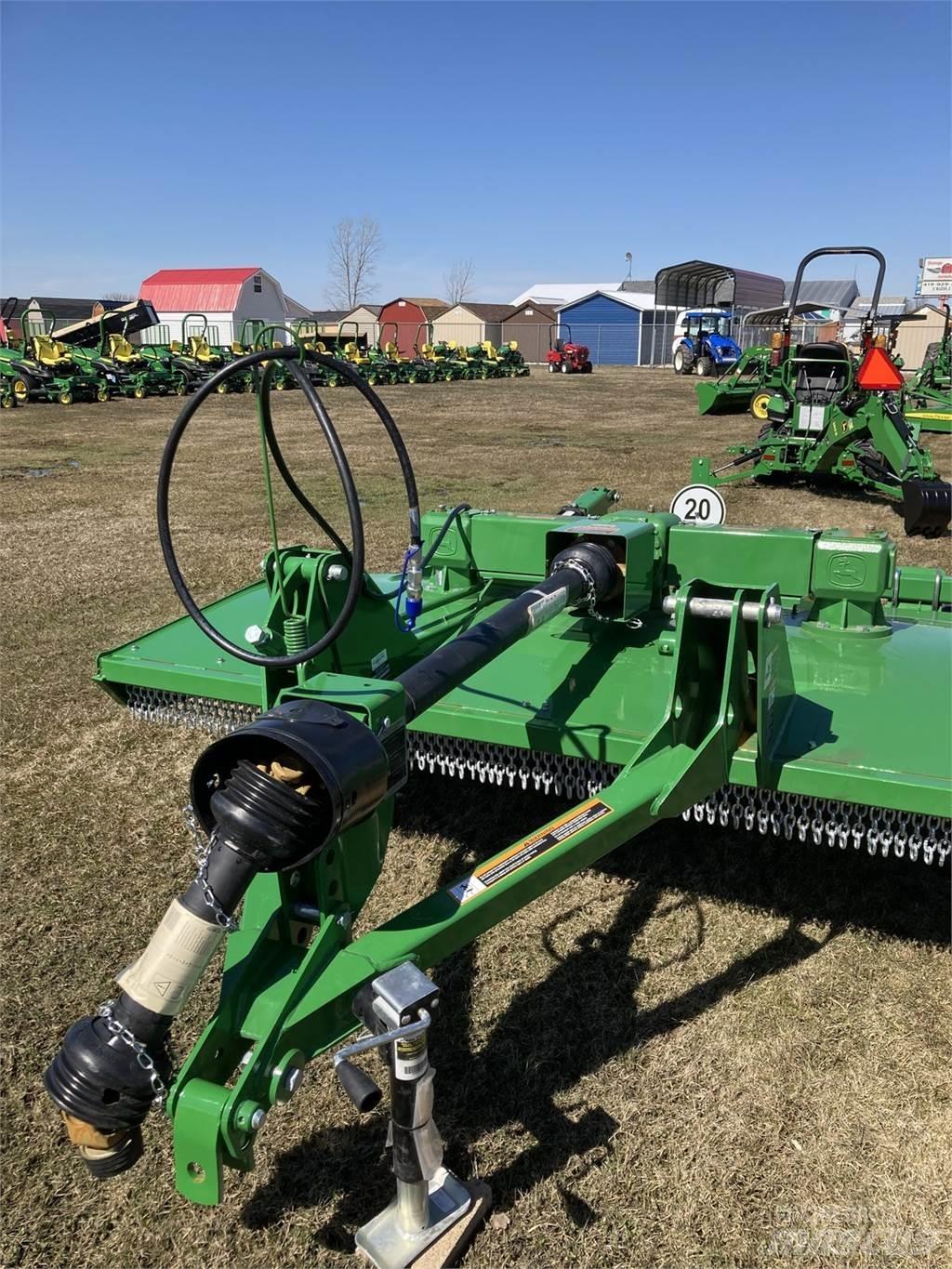 John Deere RC8M Роздрібнювачі, різаки і розпаковувачі тюків