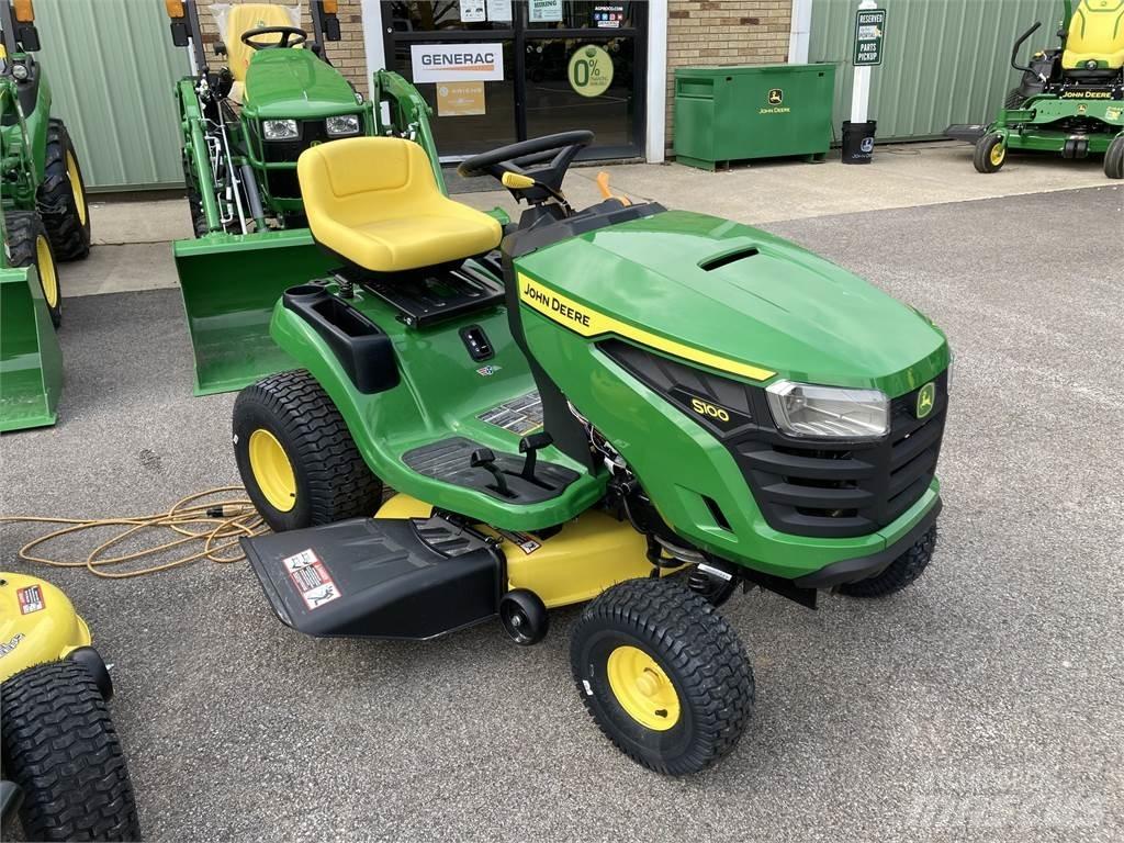 John Deere S100 Самохідні газонокосарки