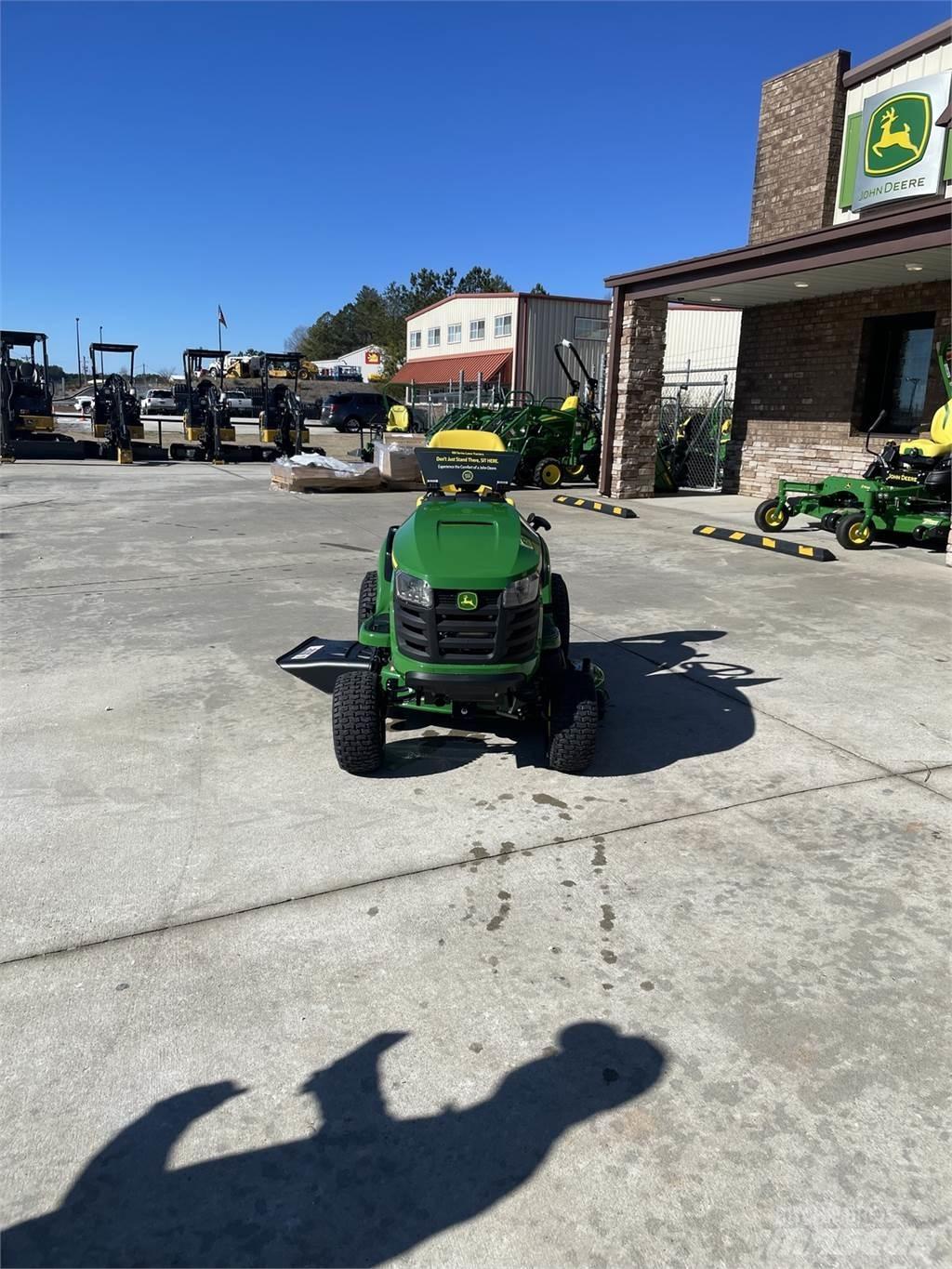 John Deere S110 Самохідні газонокосарки
