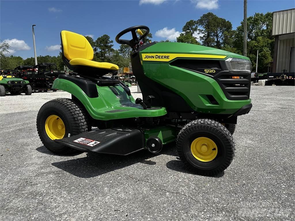 John Deere S120 Самохідні газонокосарки