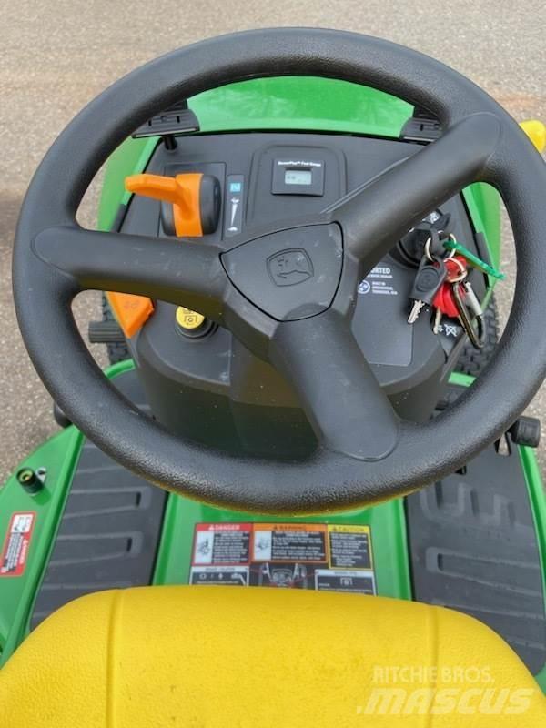 John Deere S120 Самохідні газонокосарки