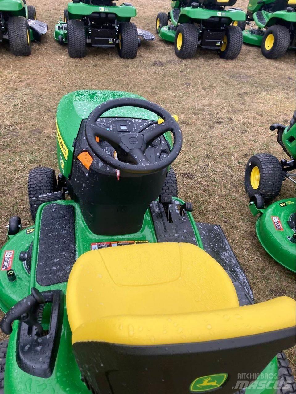 John Deere s120 Самохідні газонокосарки