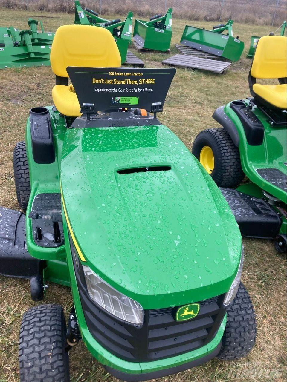 John Deere s120 Самохідні газонокосарки