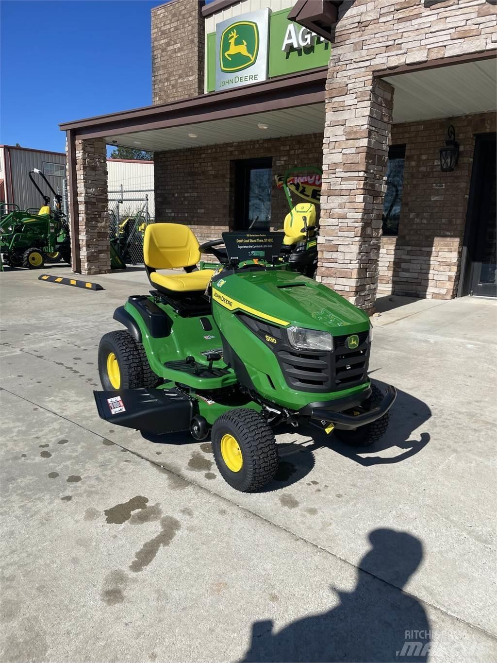 John Deere S130 Самохідні газонокосарки