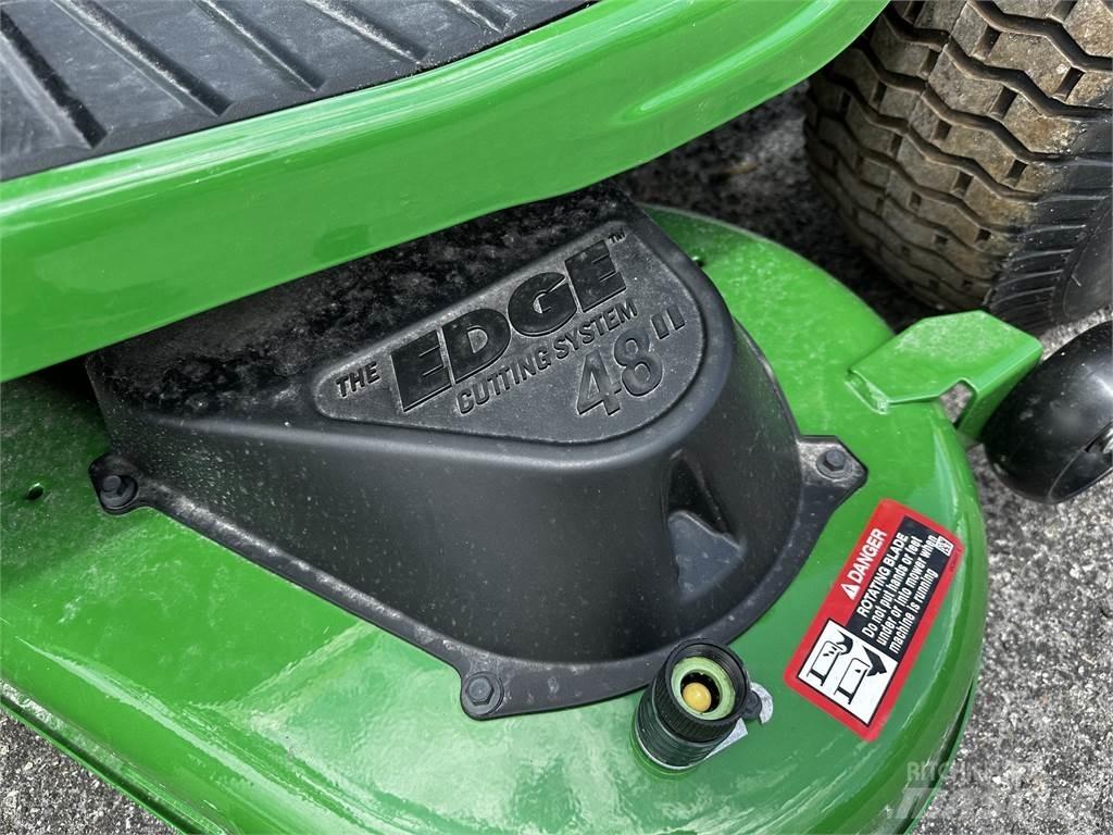 John Deere S140 Самохідні газонокосарки