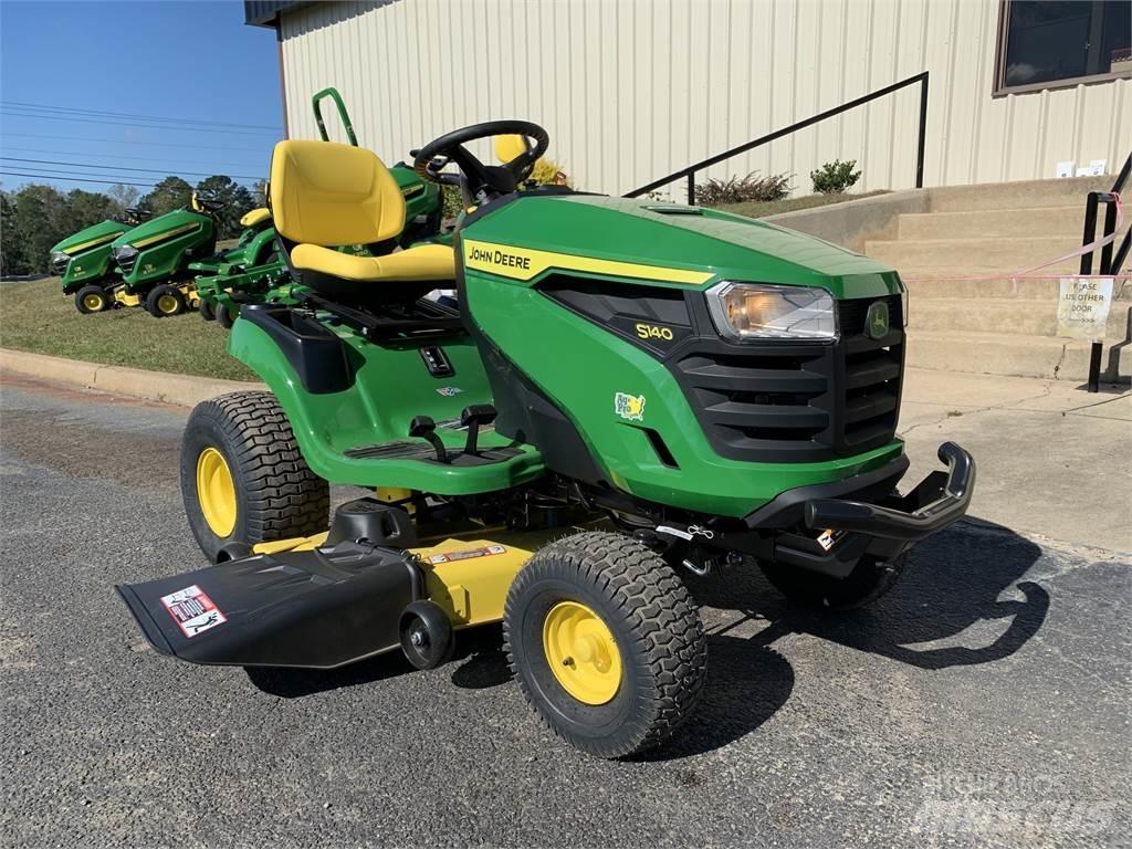 John Deere S140 Самохідні газонокосарки