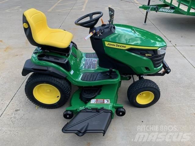 John Deere S180 Трактори