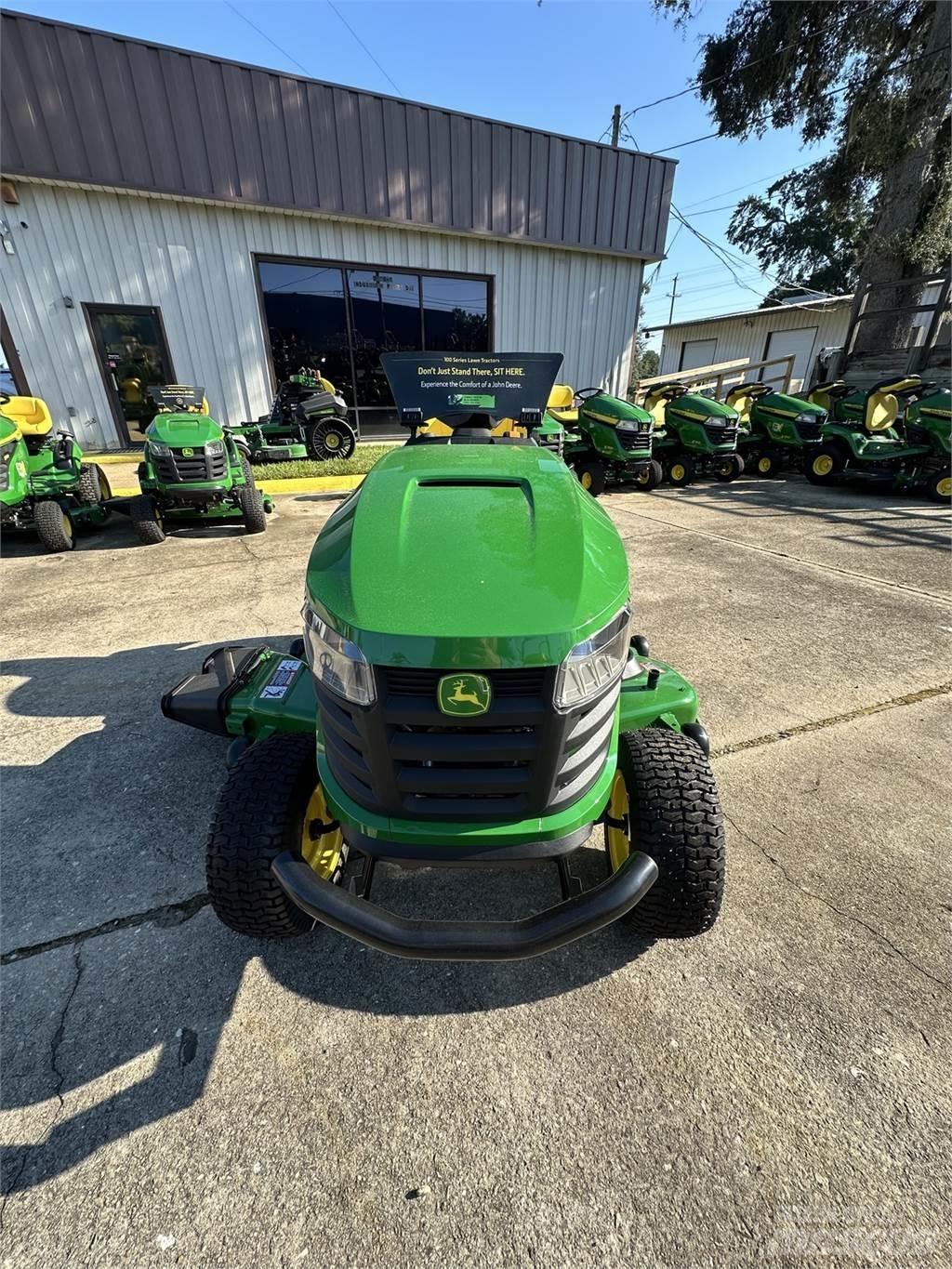 John Deere S180 Трактори