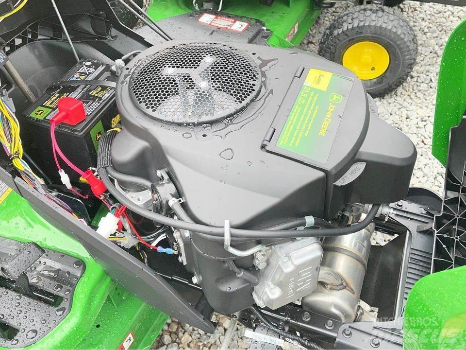 John Deere S240 Трактори