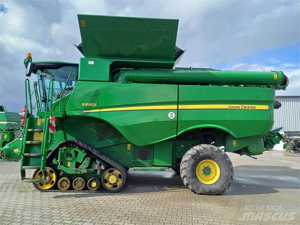 John Deere S680 Зернозбиральні комбайни