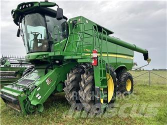 John Deere S680 Зернозбиральні комбайни