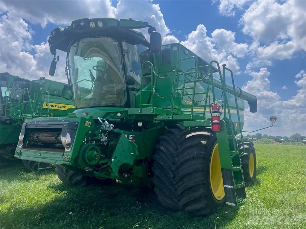 John Deere S790 Зернозбиральні комбайни