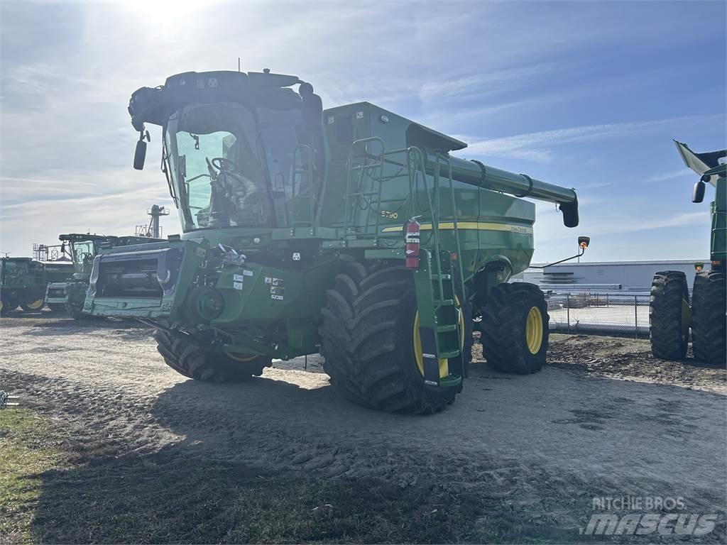 John Deere S790 Зернозбиральні комбайни