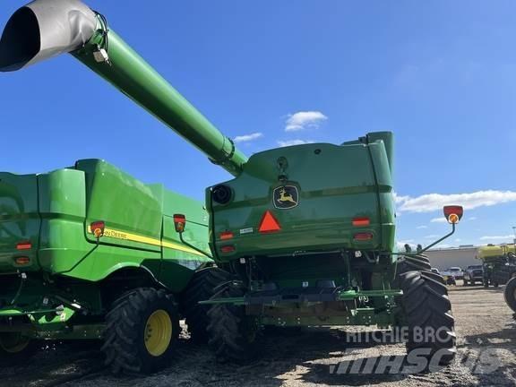 John Deere S790 Зернозбиральні комбайни